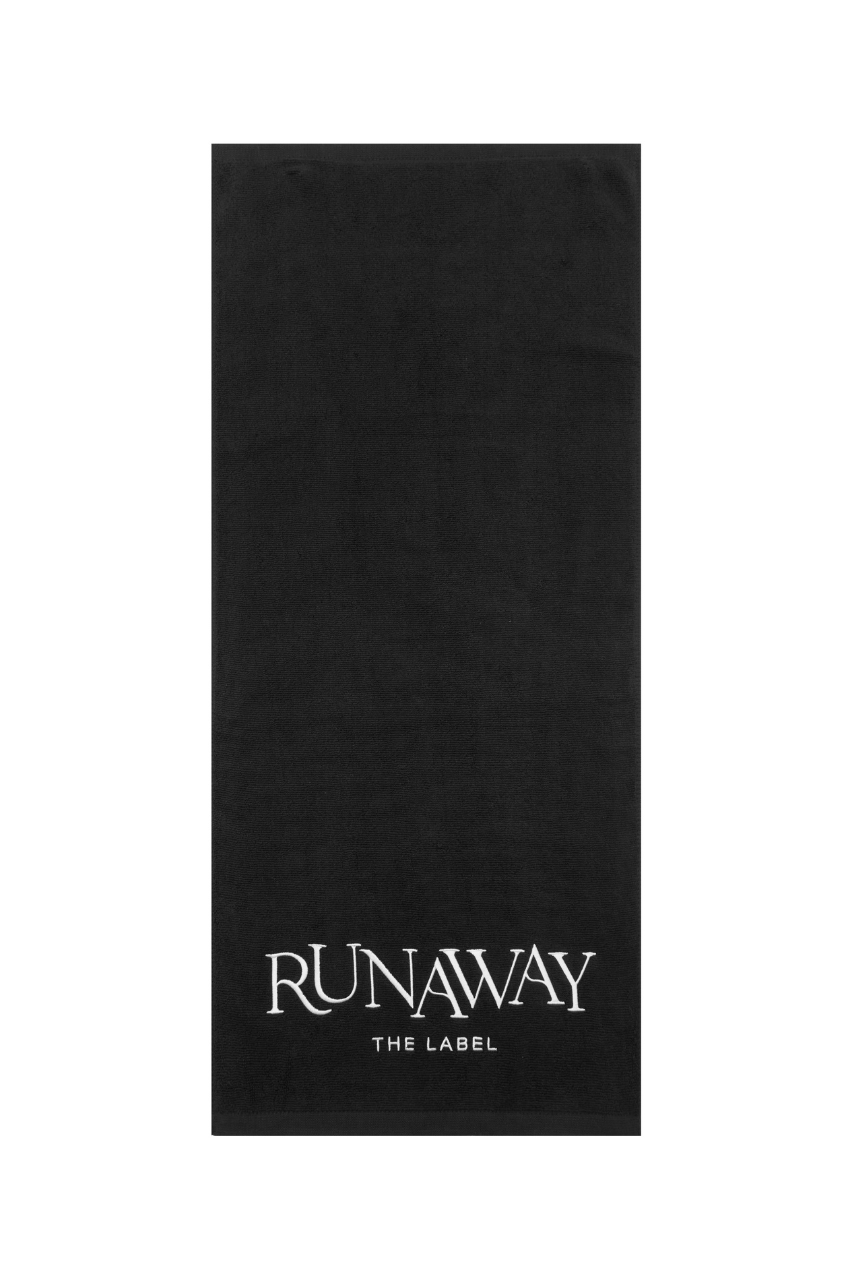 EMBROIDERED GYM TOWEL - BLACK - 4copy_715acff5-ac52-4b33-89bc-59160f25c19e