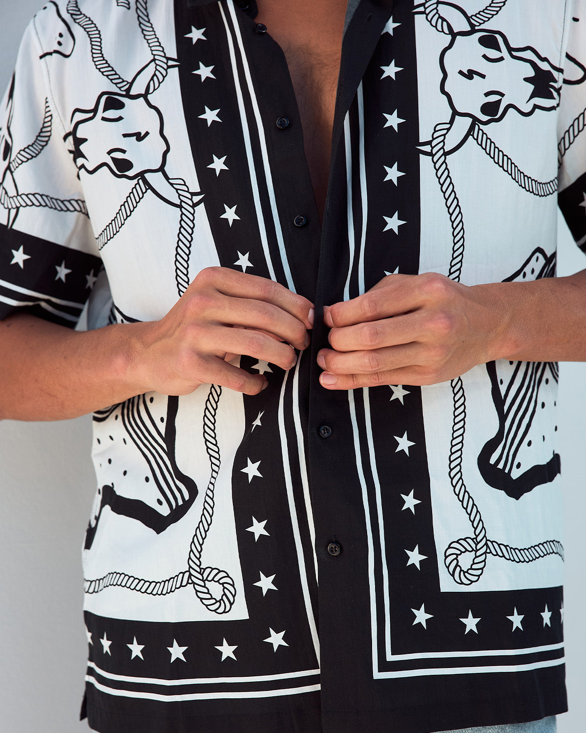 BUCK SHORT SLEEVE SHIRT - BUCK BLACK/WHITE