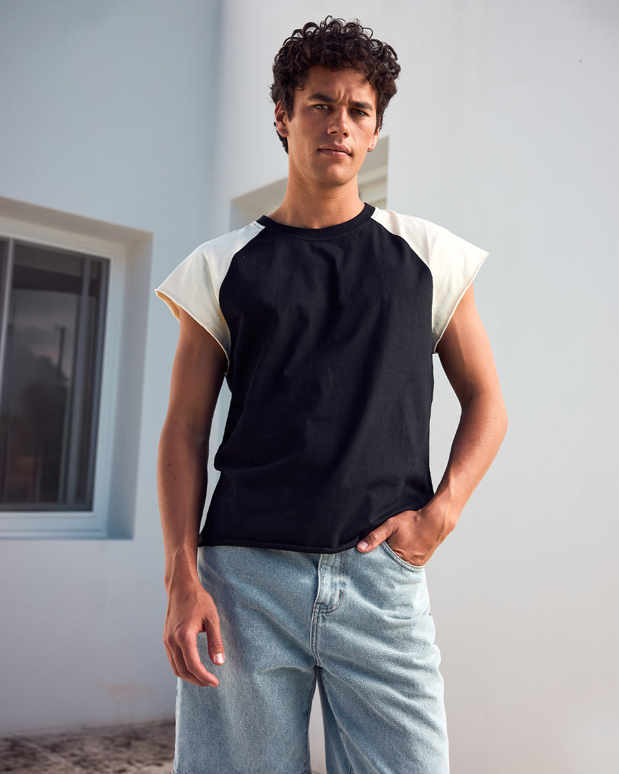 ETIENNE RAGLAN TANK - BLACK/SAND