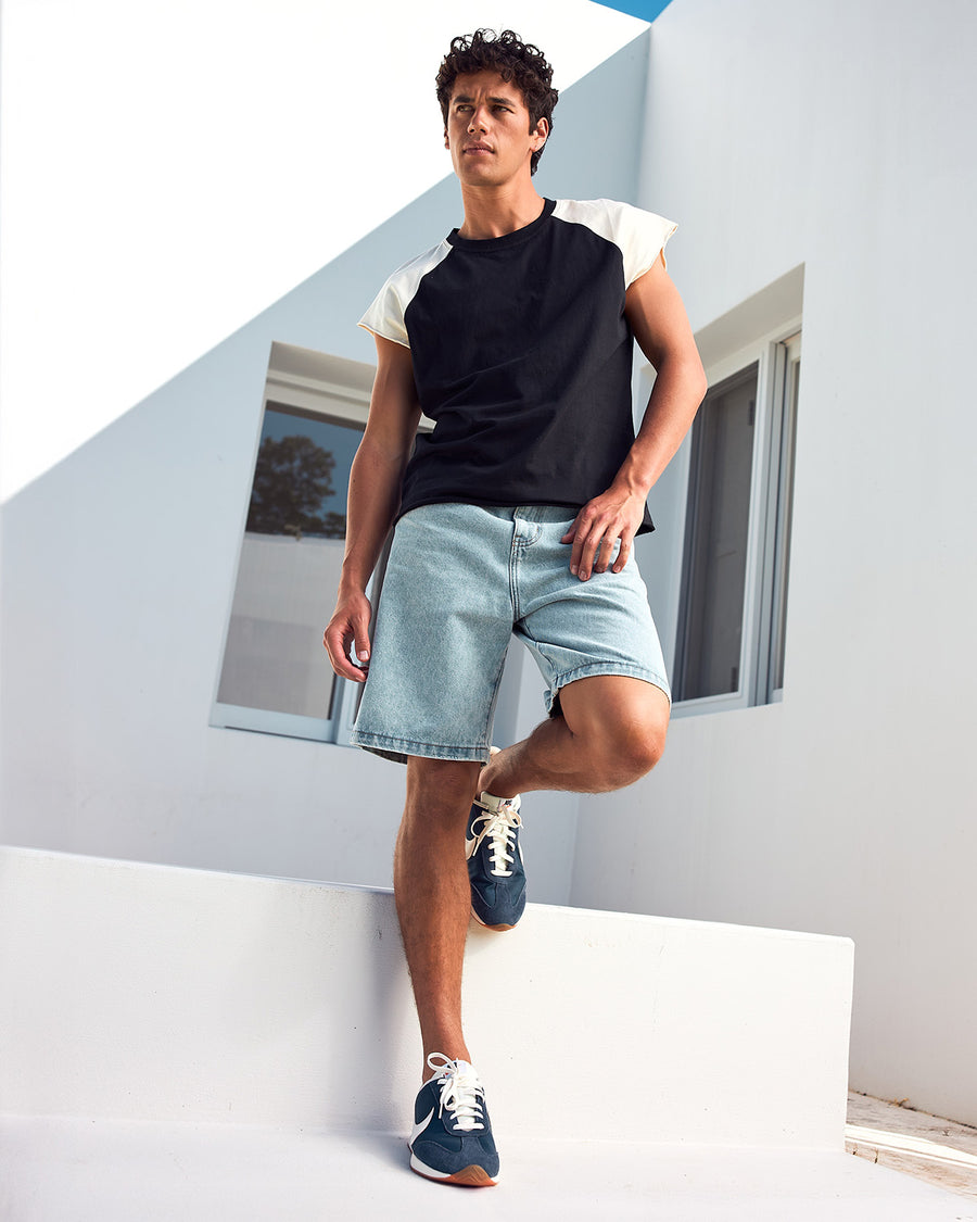 ETIENNE RAGLAN TANK - BLACK/SAND
