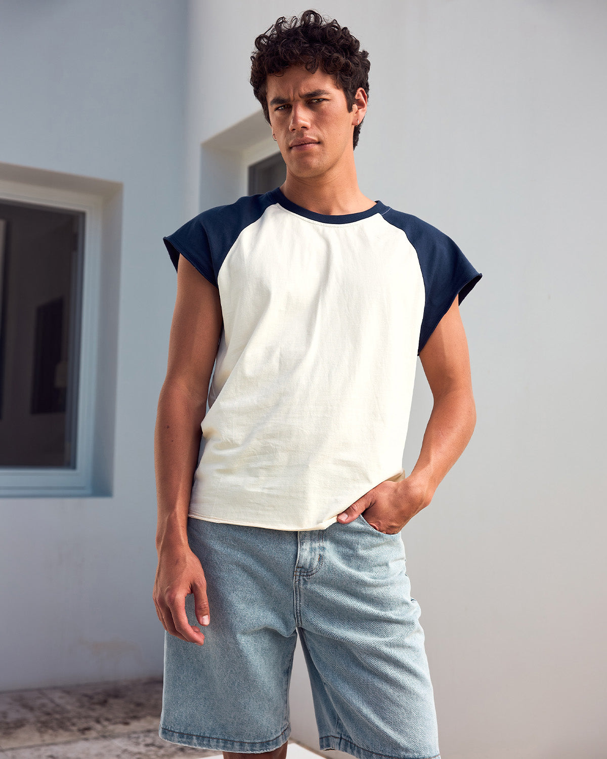 ETIENNE RAGLAN TANK - SAND/NAVY