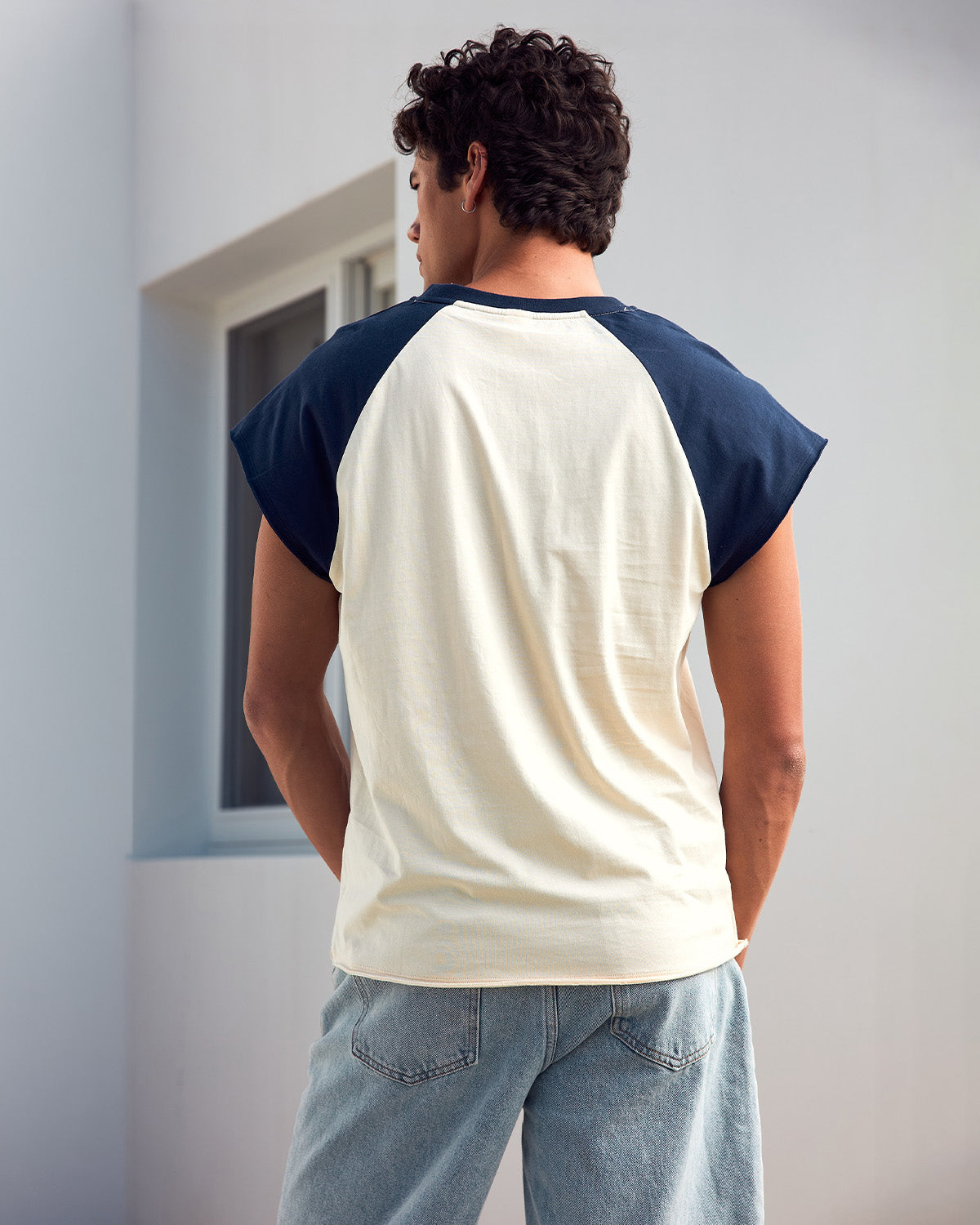 ETIENNE RAGLAN TANK - SAND/NAVY