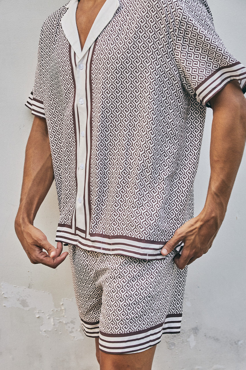 HENRY SHORTS - CHOCOLATE GEO