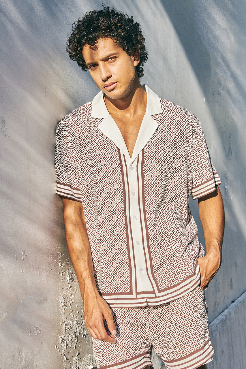 HENRY SHORTS - CHOCOLATE GEO