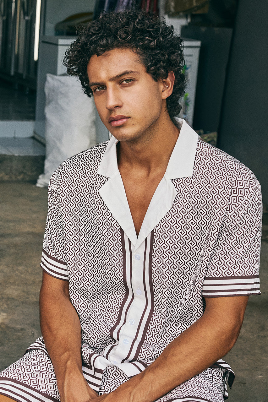 HENRY SHORT SLEEVE SHIRT - CHOCOLATE GEO