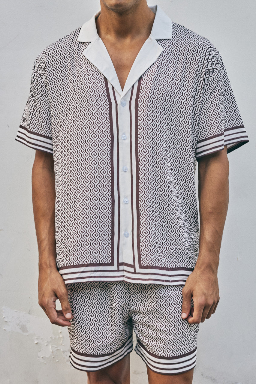 HENRY SHORT SLEEVE SHIRT - CHOCOLATE GEO