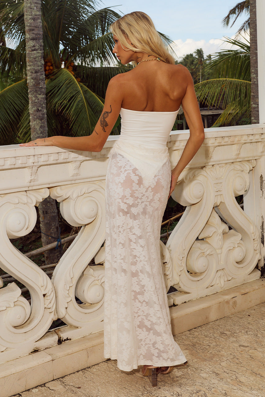 LAKITA STRAPLESS LACE MAXI DRESS