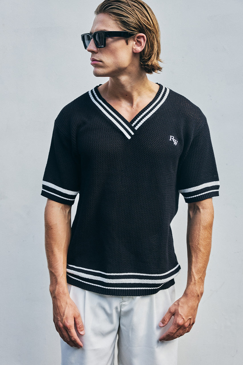 MAKKA V-NECK SHORT SLEEVE KNIT TOP - BLACK