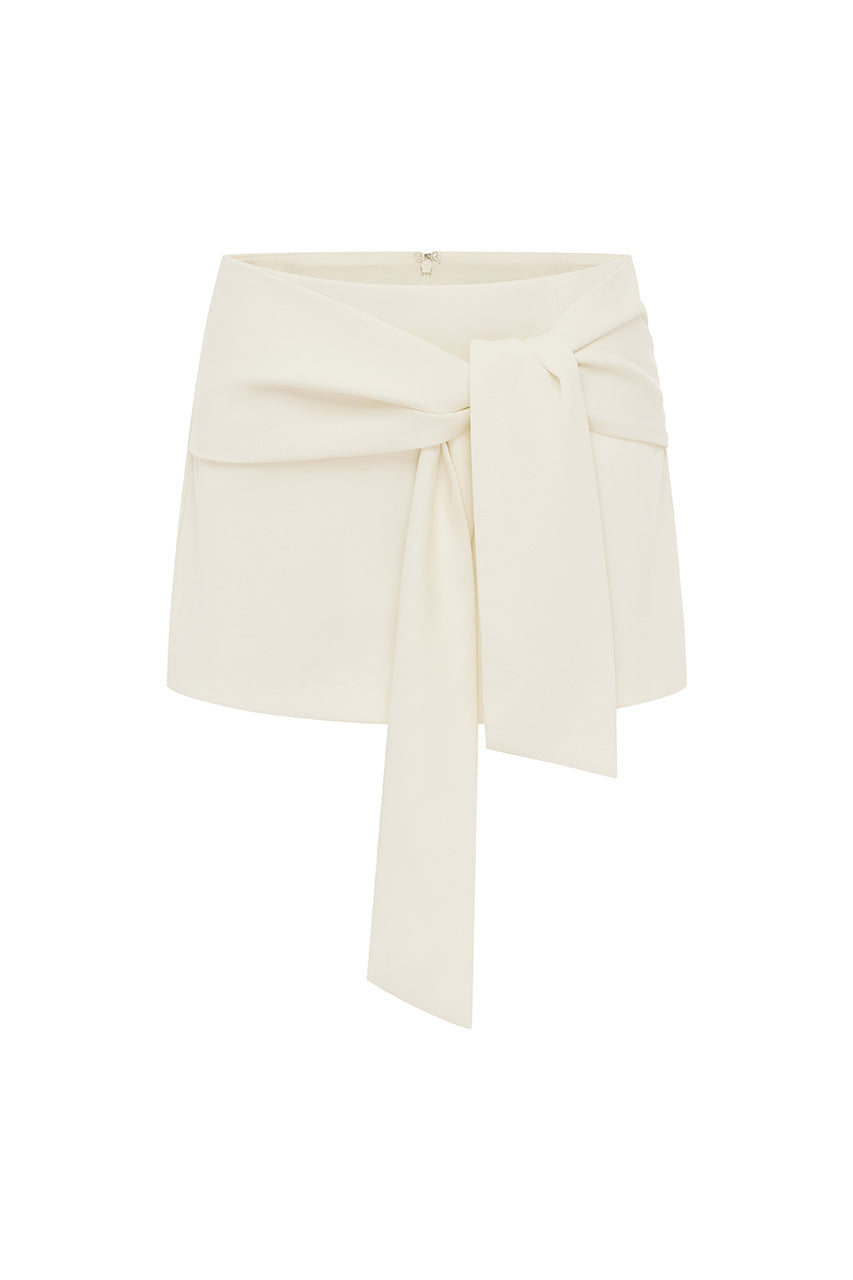 MINDI FRONT TIE SKORT - VANILLA
