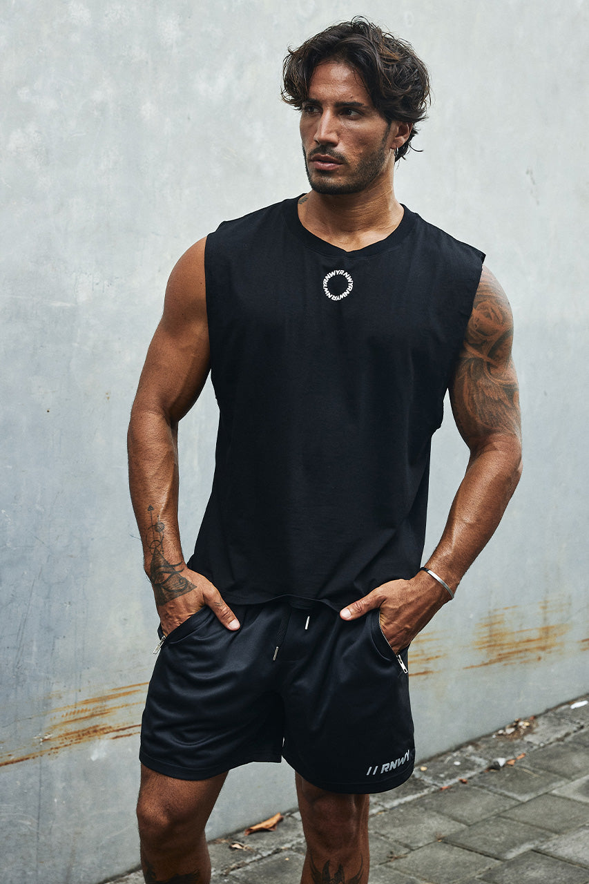 RNWY CREST FITTED TANK TOP - BLACK