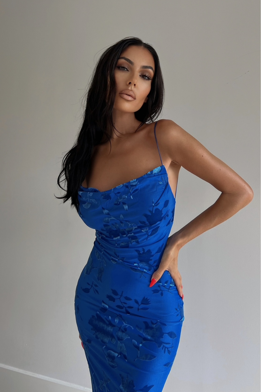 PRETORIA MAXI DRESS - BLUE – runawaythelabel.com