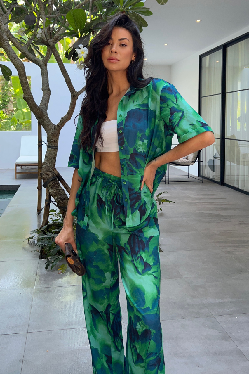 KARMA PANT - CALISTA GREEN - SHOPIFYIMAGERESIZE-JENN_5_bb254920-0059-42f2-a61f-8c217b213daf