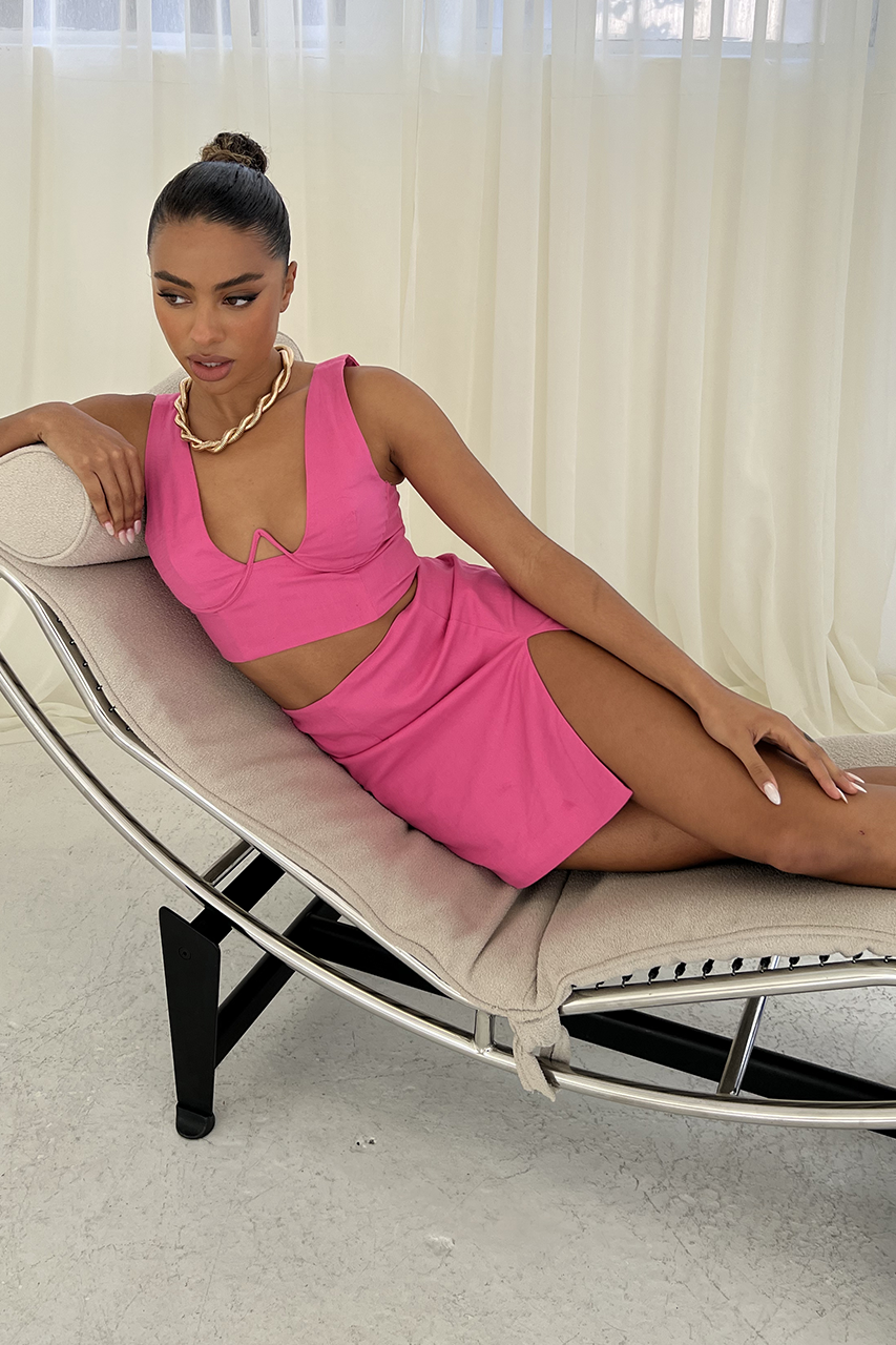 Roxette Skirt - Pink - WEBRESIZED45_f400c8cb-e6c1-4ff0-a742-21e39065cdc3